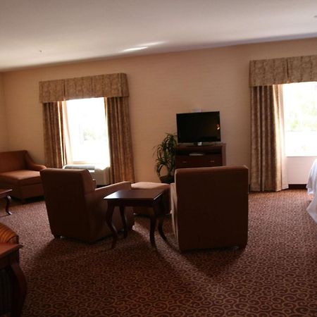 Hampton Inn Goshen Exterior photo