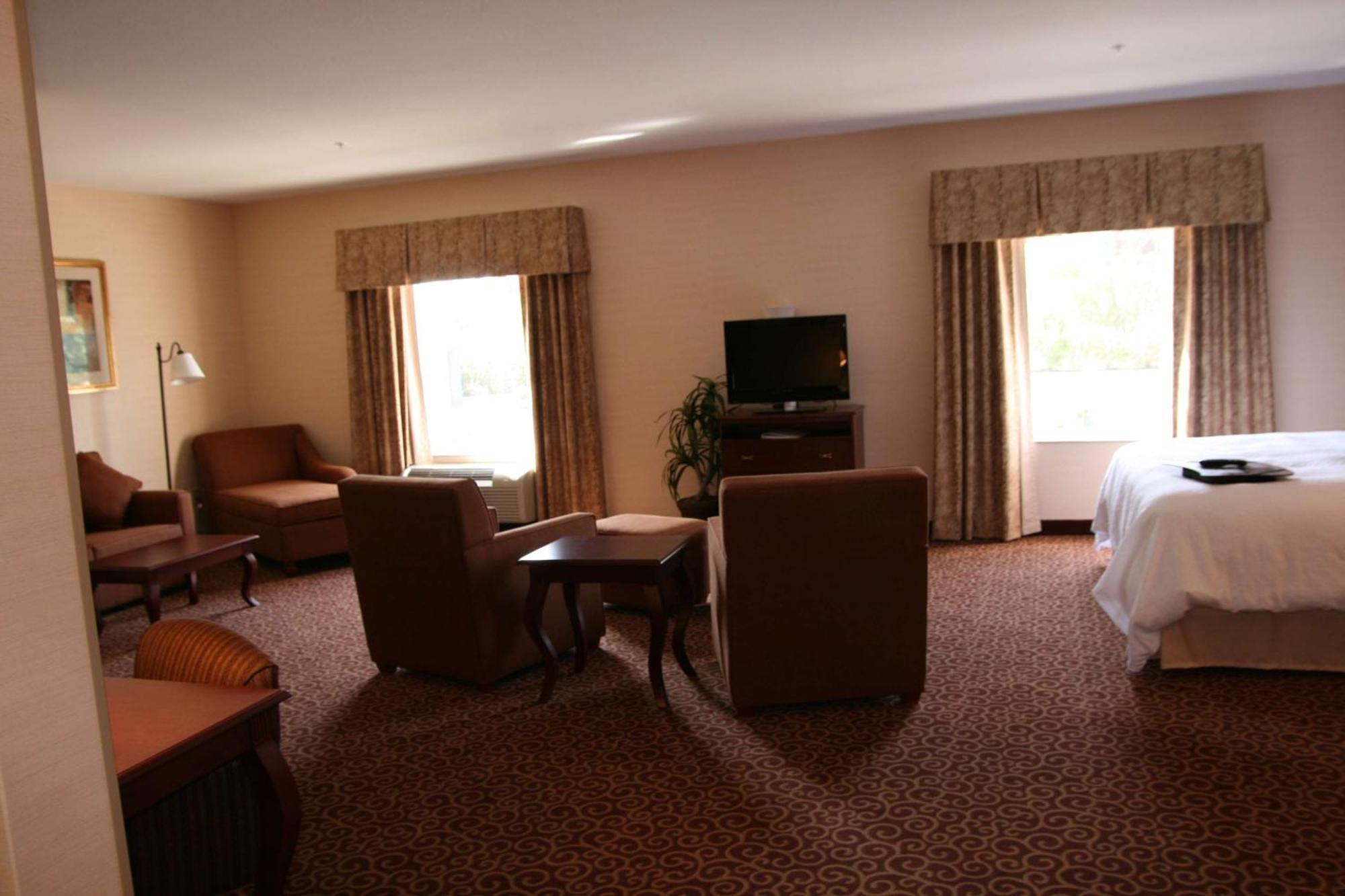 Hampton Inn Goshen Exterior photo